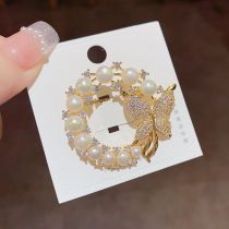 Fashion Gold Copper Diamond Butterfly Pearl Brooch