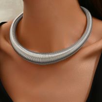 Fashion Silver Alloy Spring Collar