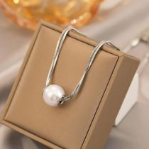 Fashion Silver Titanium Steel Pearl Necklace