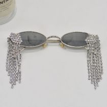 Fashion Black Metal Rhinestone Tassel Diamond Oval Sunglasses