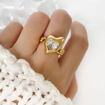 Fashion Gold Titanium Steel Diamond Love Ring