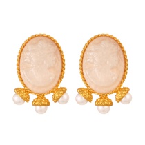 Fashion Gold Alloy Round Resin Portrait Pearl Earrings