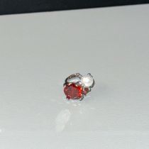 Fashion Red Zircon Pearl Earrings Metal Inlaid Oval Zirconium Pearl Ear Cuff (single)