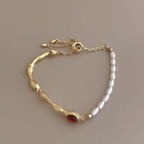 Fashion Gold Metal Pearl Spliced Irregular Bracelet