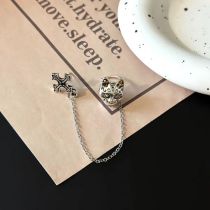 Fashion Silver Alloy Cross Leopard Skull Clip Earrings (single)