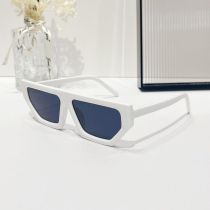 Fashion White Frame All Gray Film Rhombus Small Frame Sunglasses