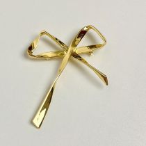 Fashion Gold Metal Bow Broom