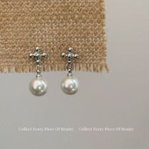 Fashion A Pair Of Cross Pearl Earrings Copper Cross Pearl Earrings