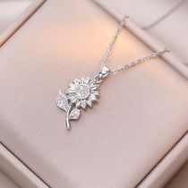 Fashion Silver Titanium Steel Diamond Flower Necklace