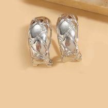 Fashion Real White Gold C-shaped Earrings Gold Plated Copper Check Pattern Geometric Stud Earrings