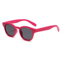 Fashion Red Frame All Gray C2 Pc Rivet Round Sunglasses