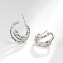 Fashion White Gold Metal Geometric C-shaped Earrings