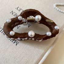 Fashion 5# Gripper-dark Brown Fabric Wrapped Clouds Hollow Pearl Gripper