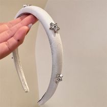 Fashion White Satin-embellished Diamond Five-pointed Star Narrow Edge Headband