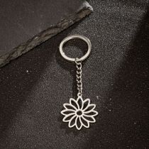 Fashion 9# Stainless Steel Flower Keychain