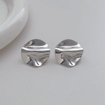 Fashion Silver Metal Pleated Round Stud Earrings