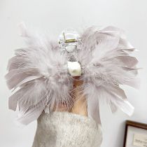 Fashion 2# Gray Feather Geometric Feather Gripper