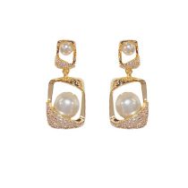 Fashion Micro-paved Geometric Pearl Earrings (thick Real Gold Plating) Copper Diamond Pearl Earrings