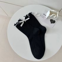 Fashion Black Heel Bow Fungus Mid-calf Socks