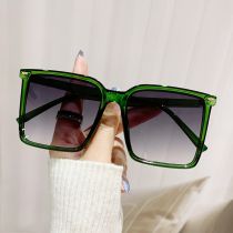 Fashion Green Frame Gradient Gray Film Large Square Frame Sunglasses