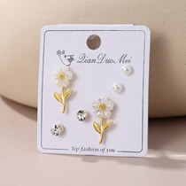 Fashion 4# Metal Diamond Pearl Flower Earrings Set