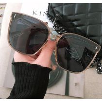 Fashion Transparent Tea Frame Black And Gray Film Pc Square Large Frame Sunglasses