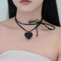 Fashion Necklace Leather Velvet Love Necklace