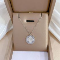 Fashion Steel Necklace [full Body Titanium Steel] Titanium Steel Diamond Clover Necklace