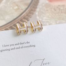 Fashion Pink (real Gold Plating Color Preservation) Copper Drop Glaze Letter H Earrings