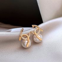 Fashion Gold Metal Diamond Double C Pearl Stud Earrings