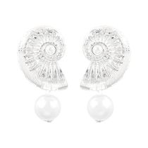 Fashion White King Pearl Conch Metal Stud Earrings