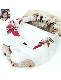 Fashion White Flower Pattern Decorated Wide Design