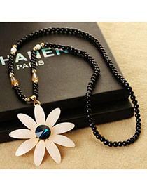 Fashion White Flower Shape Pendant Decorated Simple Design Long Chain Necklace