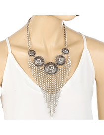 Vintage Silver Color Triangle Tassle Pendant Decorated Short Chai Necklace