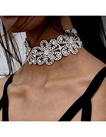 Fashion Silver Color Full Diamond Decorated Hollow Out Flower Design Choker