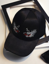 Fashion Black Embroidery Dragon Pattern Decorated Baseball Cap